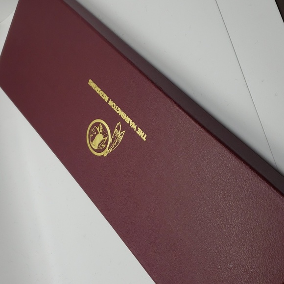 Rare French silk Hail to the Redskins tie - Picture 5 of 5